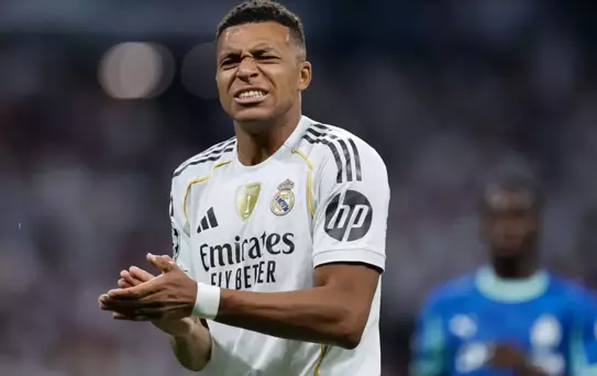 Real Madrid'e Mbappe'den kötü haber: Haftalarca forma giyemeyecek