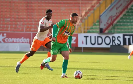 Alanyaspor, Metaloglobus'u 2-0 Yendi
