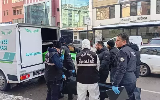 Üniversite Öğretim Üyesi Evinde Ölü Bulundu