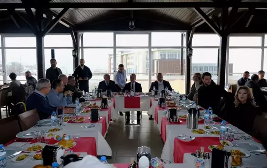 Rektör Yılmaz'dan Gazeteciler Günü Kutlaması