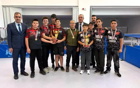 Niğde'de Masa Tenisi Turnuvası Sonuçlandı