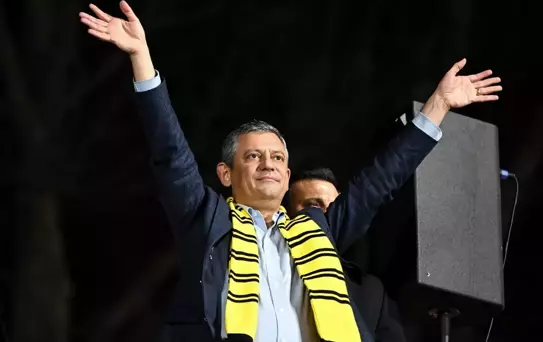 Özgür Özel Beykoz'da Miting Düzenledi