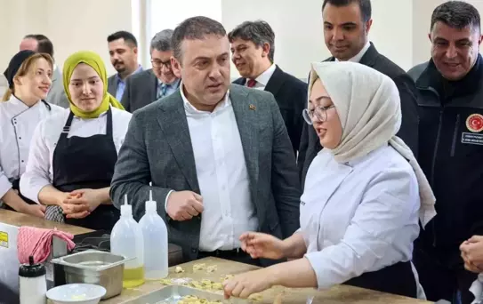 Vali Sözer Söğüt MYO'daki faaliyetleri yerinde inceledi