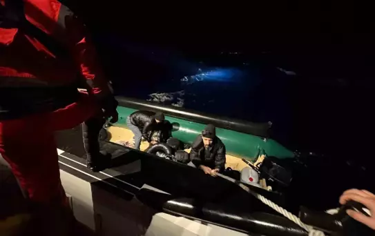 Seferihisar'da 43 Düzensiz Göçmen Yakalandı