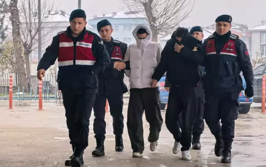 İnegöl'de İnternet Kablo Hırsızları Tutuklandı