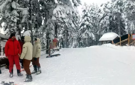 Arkut Dağı Kayak Merkezi'nde Sömestir Yoğunluğu