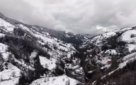 Tunca Vadisi Beyaz Örtüyle Kaplandı