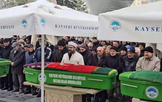 102 Yaşındaki Aniş Taş Hayatını Kaybetti