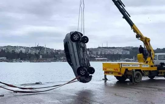 Şile'de Otomobil Denize Düştü