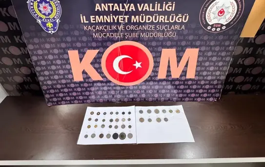 Antalya'da Kaçakçılık Operasyonları: 43 Şüpheli Yakalandı