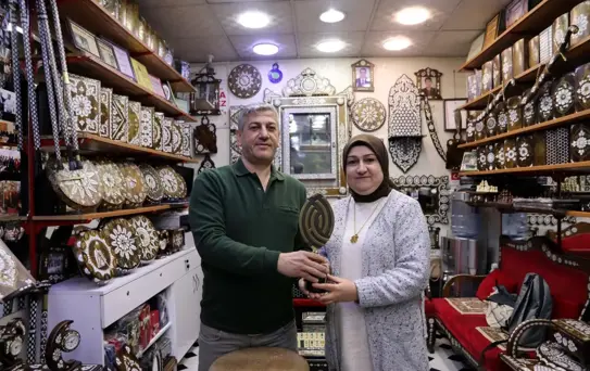 Çırak olarak başladığı mesleğinde 'Yaşayan İnsan Hazineleri Ödülü'ne layık görüldü