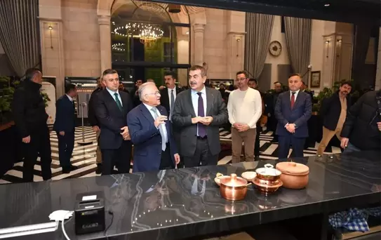 Bakan Tekin'den Kayseri'ye gastronomi övgüsü