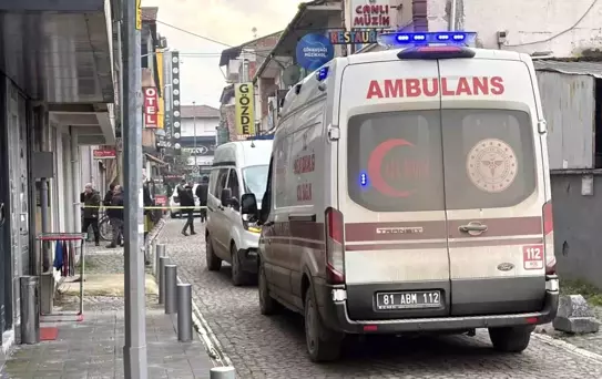 Düzce'de Bodrumda Erkek Cesedi Bulundu