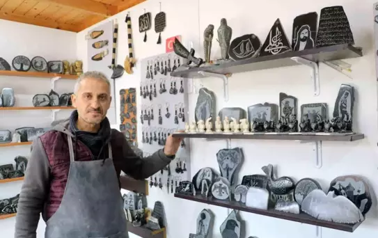 Serpantin Taşından Ekmek Kazanıyor