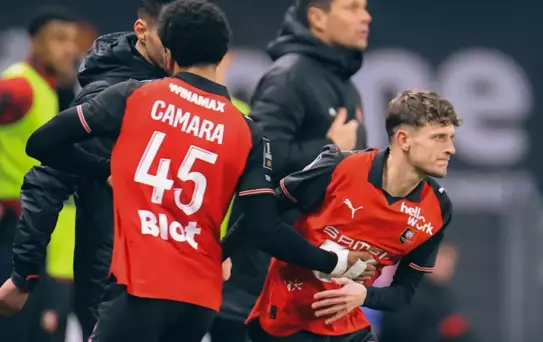 Sebastian Szymanski yeni takımıyla ilk maçında üzüldü