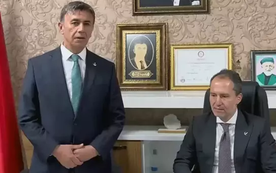 Belediye başkanı partiden ihraç edilince açıkladı: AK Parti'ye geçtim