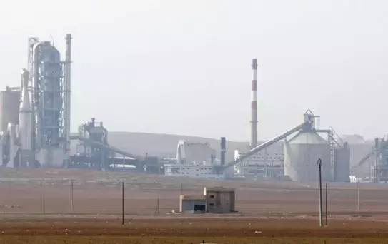 DEAŞ'la işbirliği yapmakla suçlanıyor! İşte Fransız şirketin Suriye'deki fabrikası