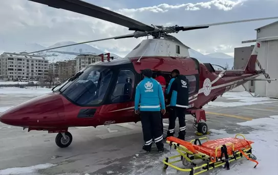 Acil Ulaşım: 94 Yaşındaki Hasta Helikopterle Hastaneye Sevkedildi