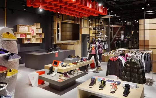 Spor giyiminin dev markası el değiştirdi