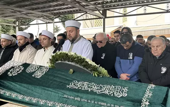 Seha Okuş Son Yolculuğuna Uğurlandı