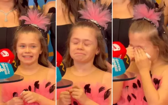 Babasını kaybeden minik oyuncu Damla Çolak galada gözyaşlarına boğuldu