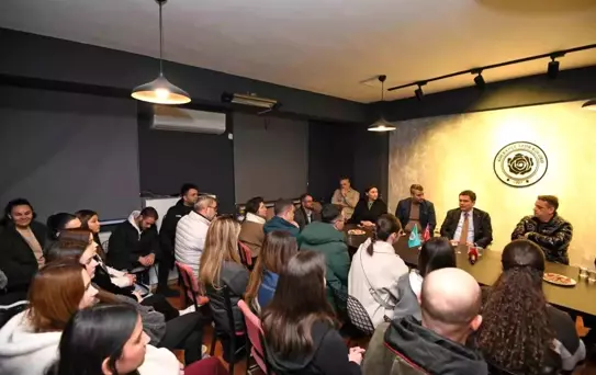 Başkan Aydın'dan gençlere destek