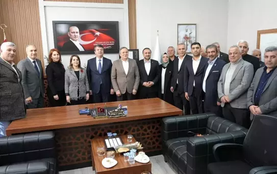 CHP heyeti, 6 Şubat anmaları öncesinde Adıyaman'da incelemeler yaptı