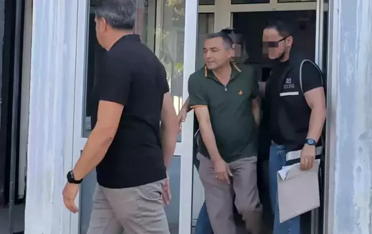 Baklava kutusundan Euro'lar çıkmıştı! Kendisini o sözlerle savundu