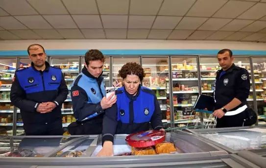 Osmangazi'de etiketlere zabıta denetimi