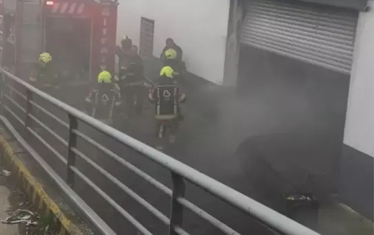 Karesi'de Alışveriş Merkezinde Yangın