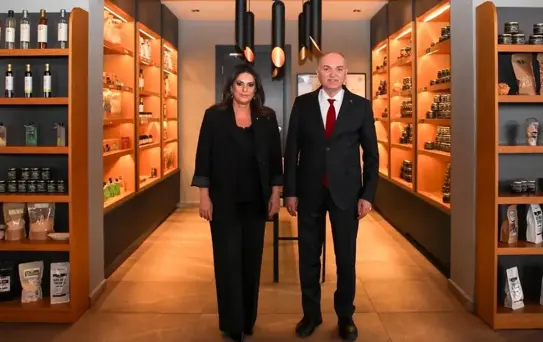 Başkan Özlü Sarıeroğlu'nu ağırladı