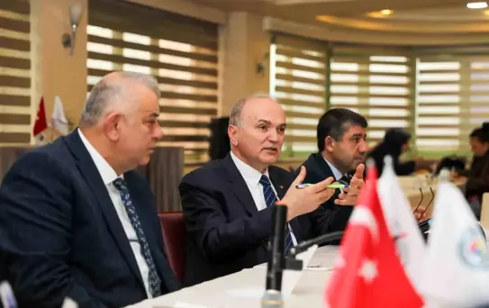 Başkan Özlü sanayicileri dinledi