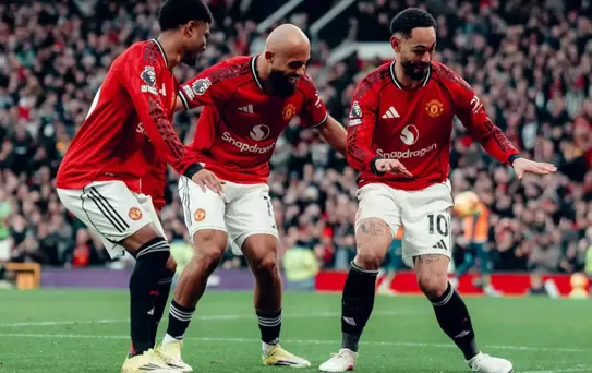 85. dakikada 2-0 olan Manchester United-Fulham maçının son anlarında yaşananlar inanılmaz