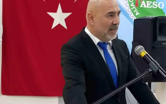 Aliağa Esnaf ve Sanatkârlar Odası'nın yeni başkanı İsa Özbek oldu
