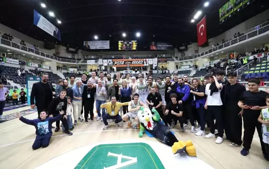 Anadolu Efes galibiyeti Merkezefendi'de yüzleri güldürdü