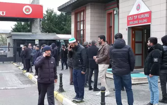 Esenler'de Alacak Verecek Meselesi Kanlı Bitti