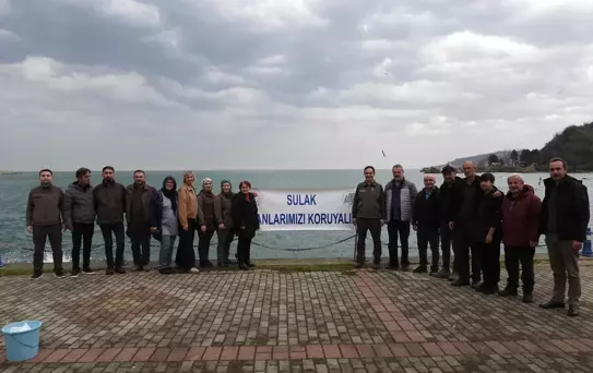 Tirebolu'da Su Kuşlarına Yemleme Etkinliği