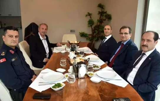 Salihli'de İlçe Emniyet Müdürü Burhan Demirkıran'a veda