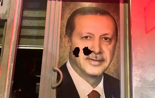 Marmara Adası'na Taşlı Saldırı