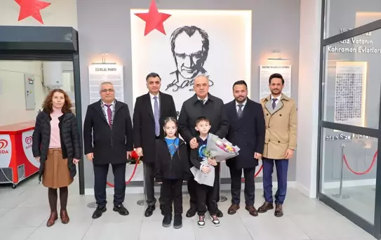 Ordu Valisi Erol öğrencinin daveti üzerine sınıfını ziyaret etti