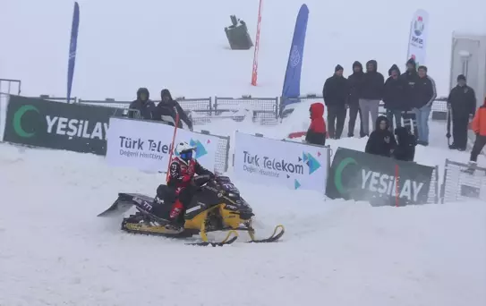 Kar Motosikleti Şampiyonası Güneysu'da Tamamlandı