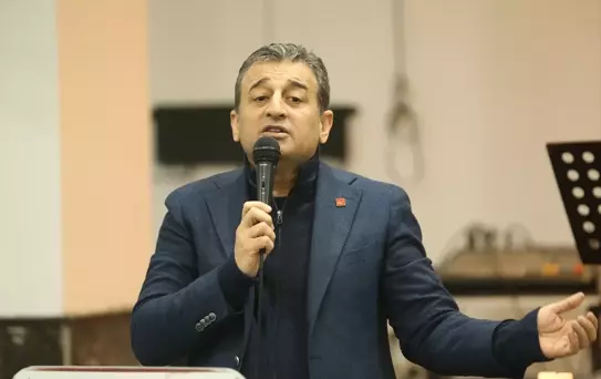 Depremde Kaybedilenler İçin Anma Yürüyüşü