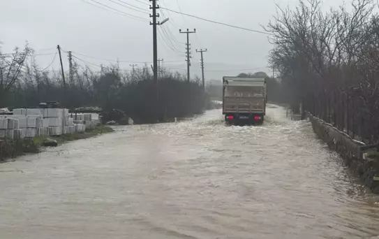 Çanakkale'de Sağanak Tarımı Vurdu