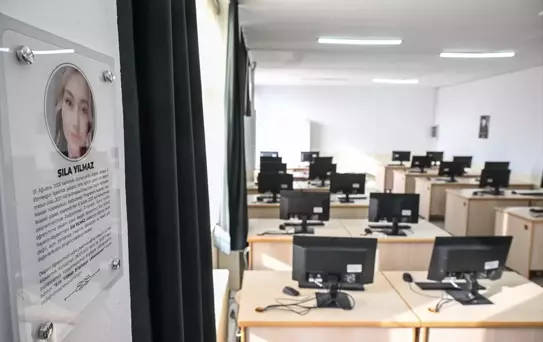 Sıla Yılmaz'ın Adı Laboratuvara Verildi