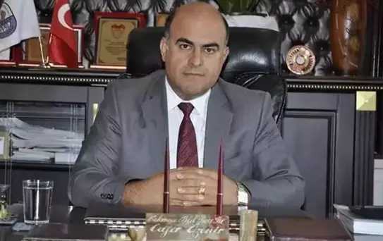 Oğul, Babayı Baltayla Öldürdü