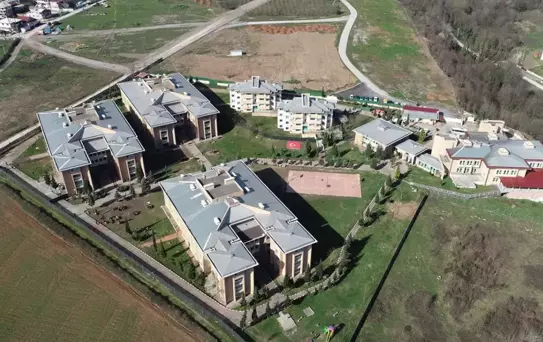 Hendek Kadın Açık Ceza İnfaz Kurumunda yangın: 11 hükümlü hastaneye sevk edildi