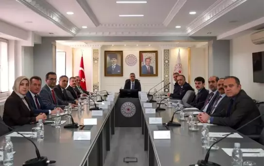 Karaman'da Türk Dil Bayramı ve Yunus Emre'yi anma etkinlikleri için hazırlık toplantısı yapıldı