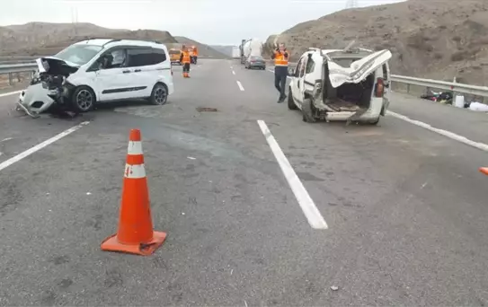 Feci kazada bilanço ağır! 1 çocuk hayatını kaybetti, 7 yaralı var