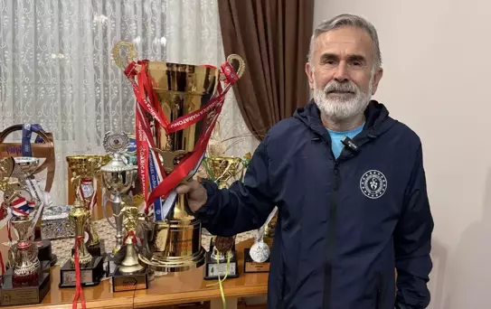 Şiddetle öneriyor! 75 yaşındaki veteran atlet sağlığını bakın neye borçluymuş