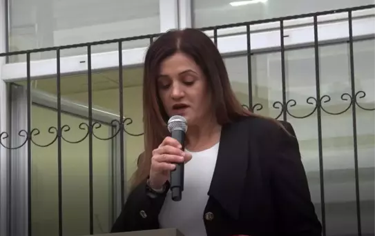 Ankara'da öğrencilerden 6 Şubat depreminde hayatını kaybedenler için saygı duruşu